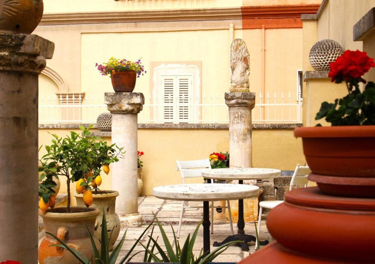 Palazzo Aurora Bed and Breakfast Alezio Εξωτερικό φωτογραφία