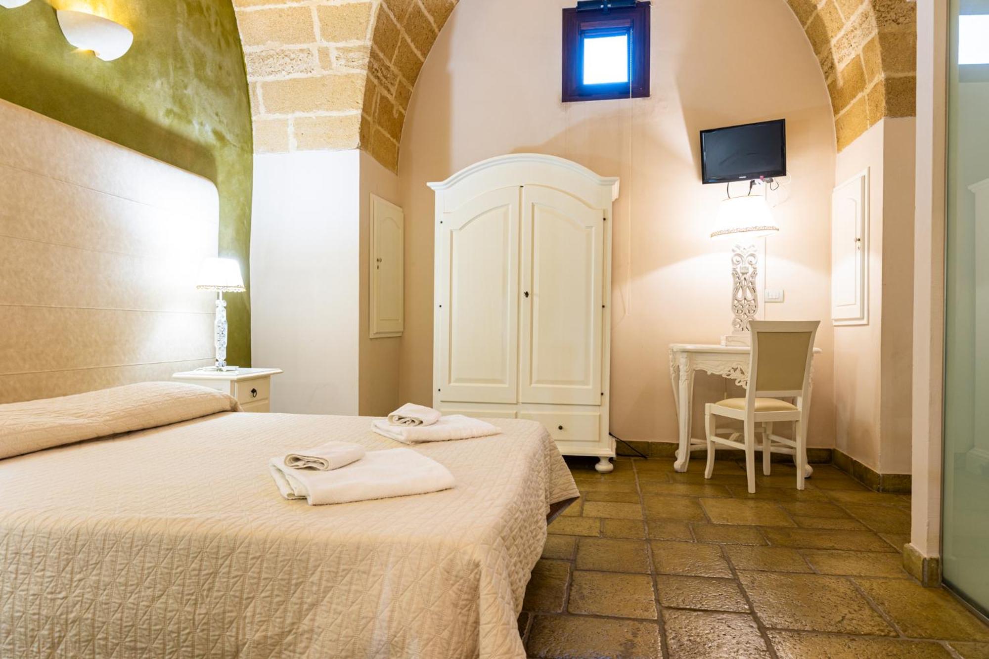 Palazzo Aurora Bed and Breakfast Alezio Εξωτερικό φωτογραφία